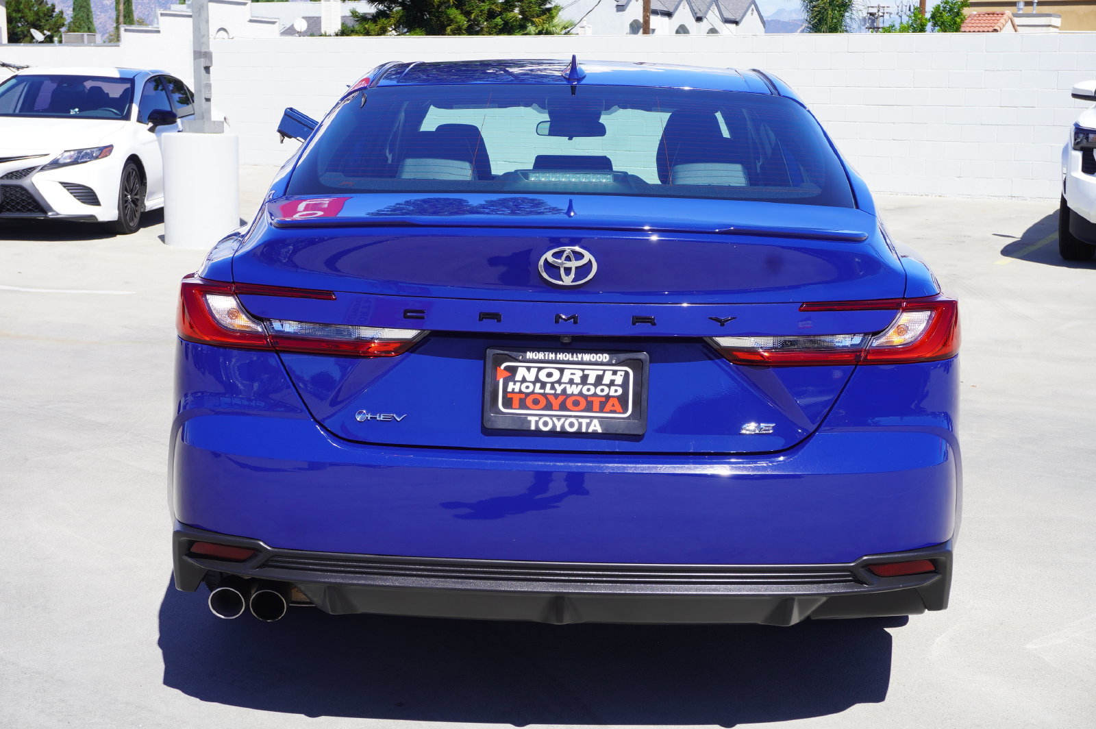 Certified 2025 Toyota Camry SE FWD image 6