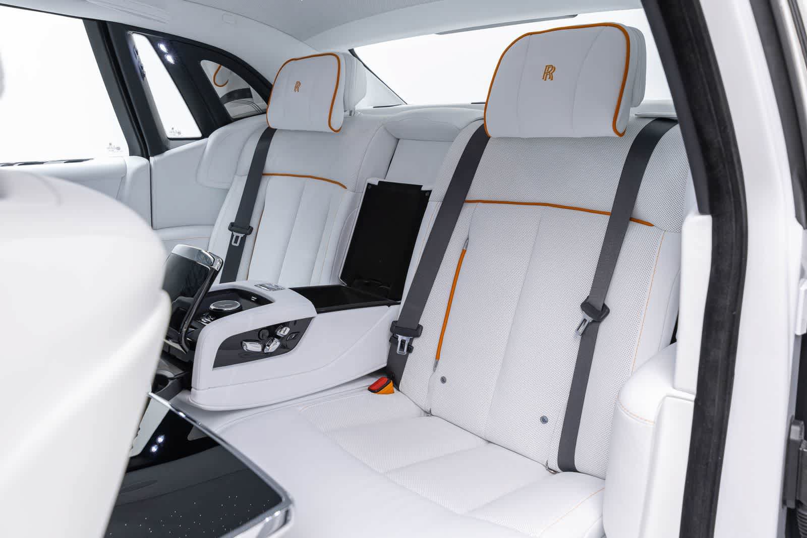 New 2027 Rolls-Royce Phantom Sedan RWD image 14
