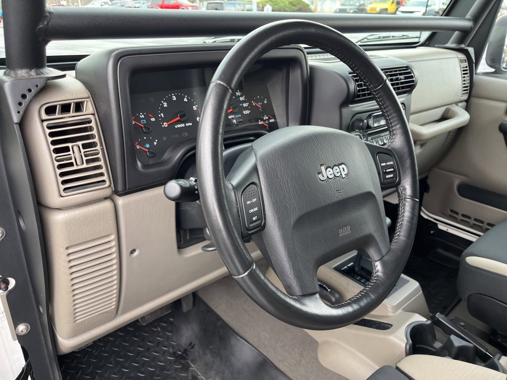 Used 2006 Jeep Wrangler Unlimited Rubicon image 48