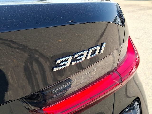 Used 2019 BMW 330i xDrive Sedan w/ Driving Assistance Package image 26