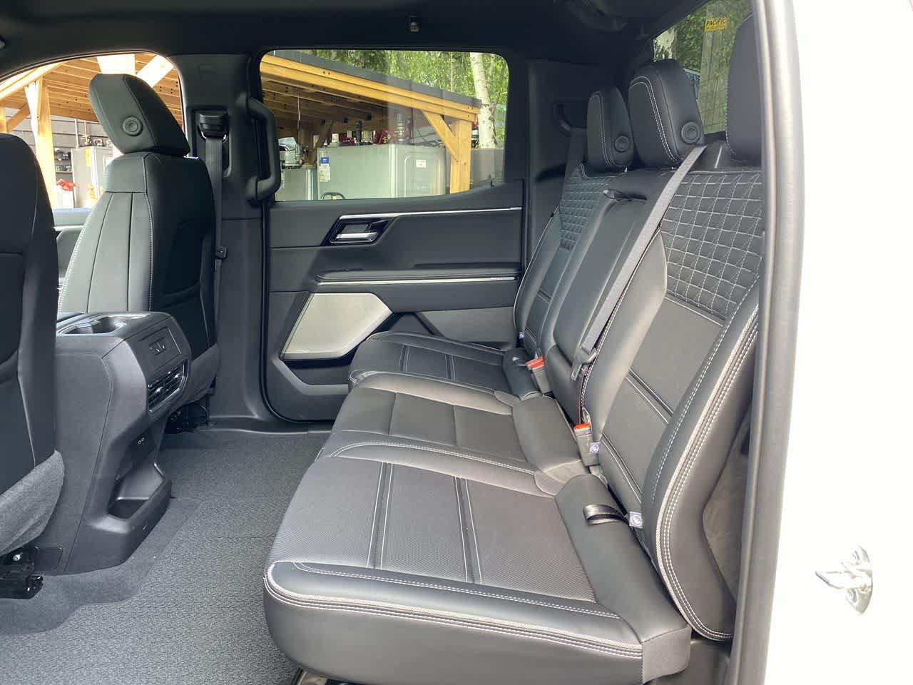 Used 2025 GMC Sierra EV Denali AWD/4WD image 16
