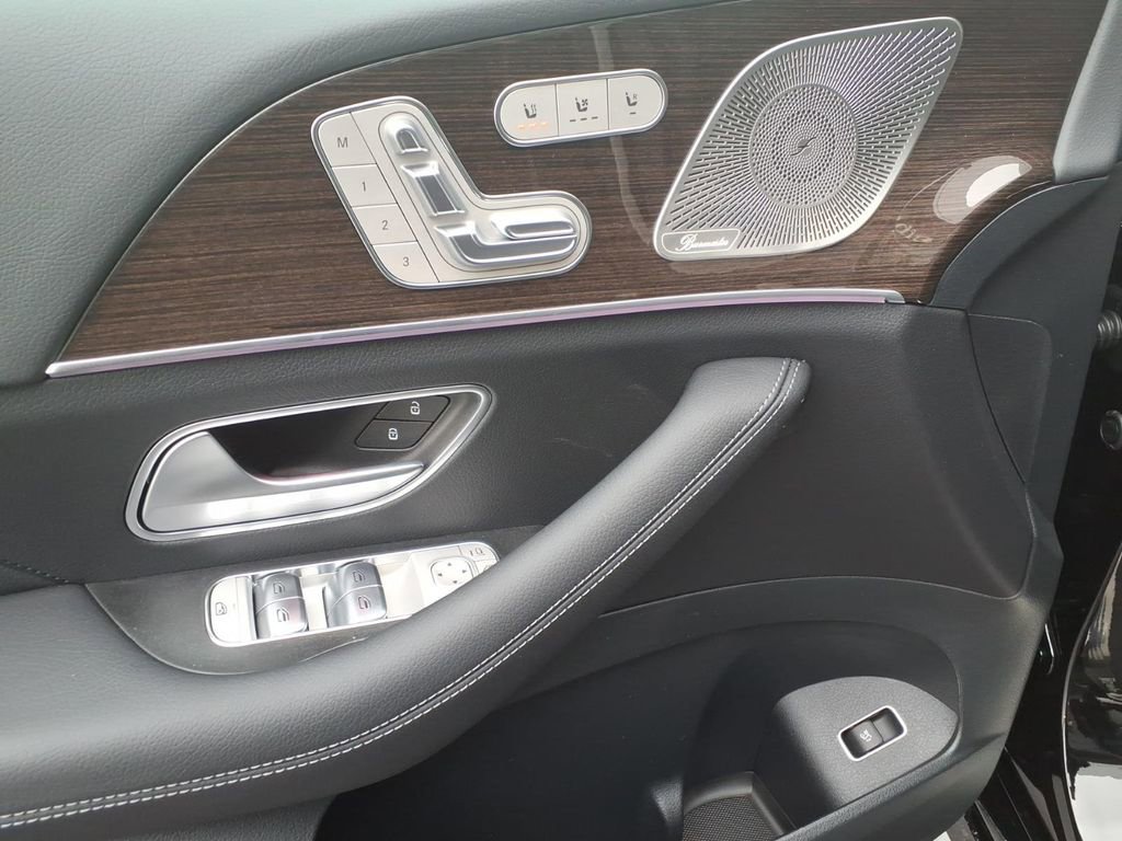 New 2026 Mercedes-Benz GLE 450 4MATIC image 12
