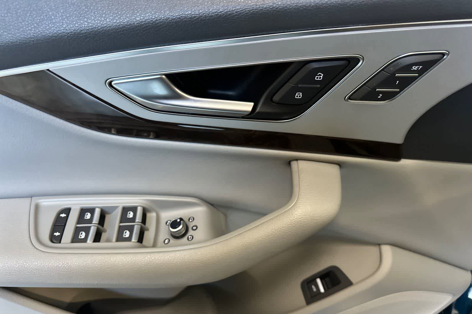 Used 2018 Audi Q7 2.0T Premium Plus w/ Premium Plus Package AWD/4WD image 15