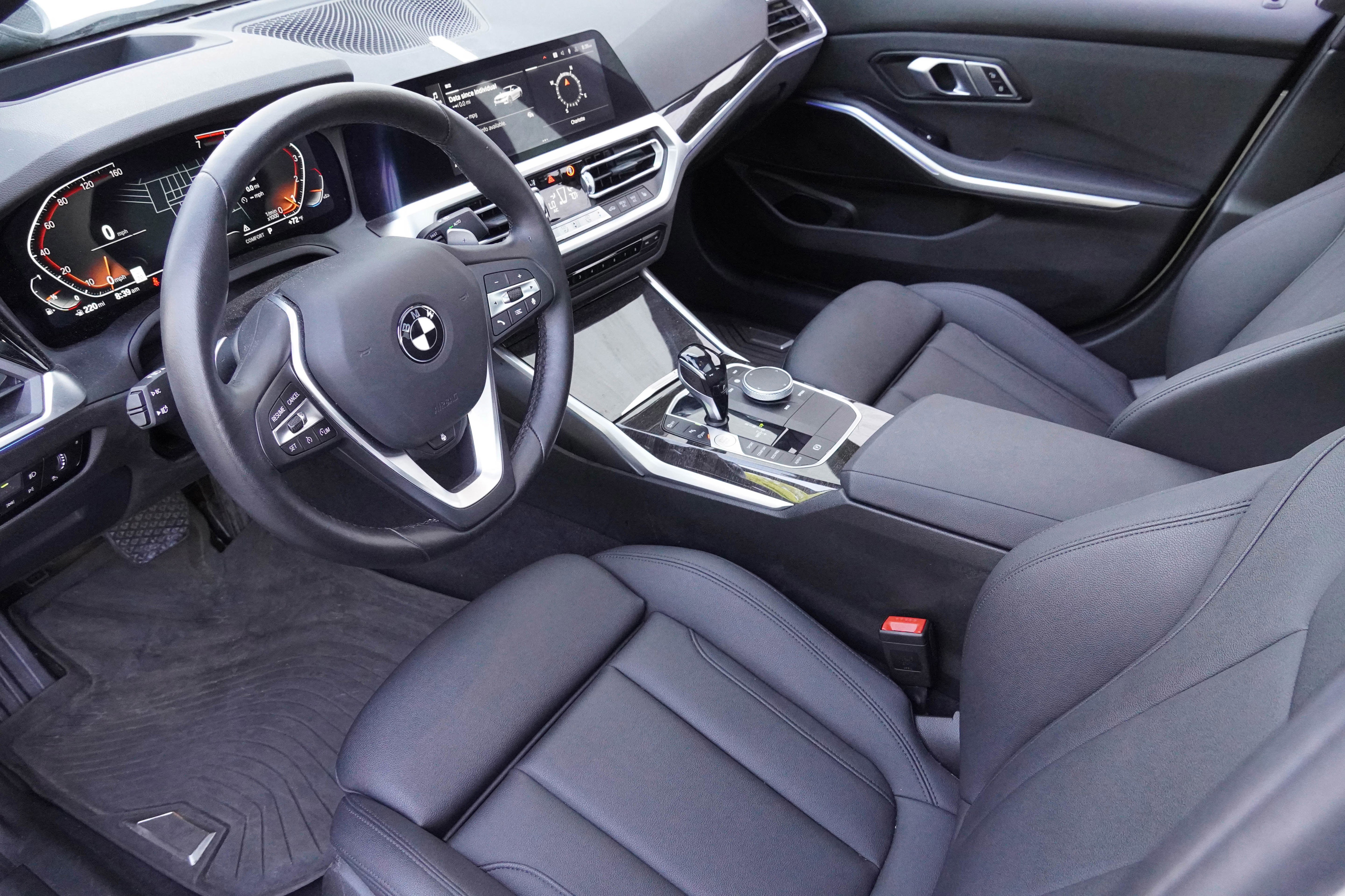 Used 2021 BMW 330i xDrive Sedan w/ Premium Package AWD/4WD image 9