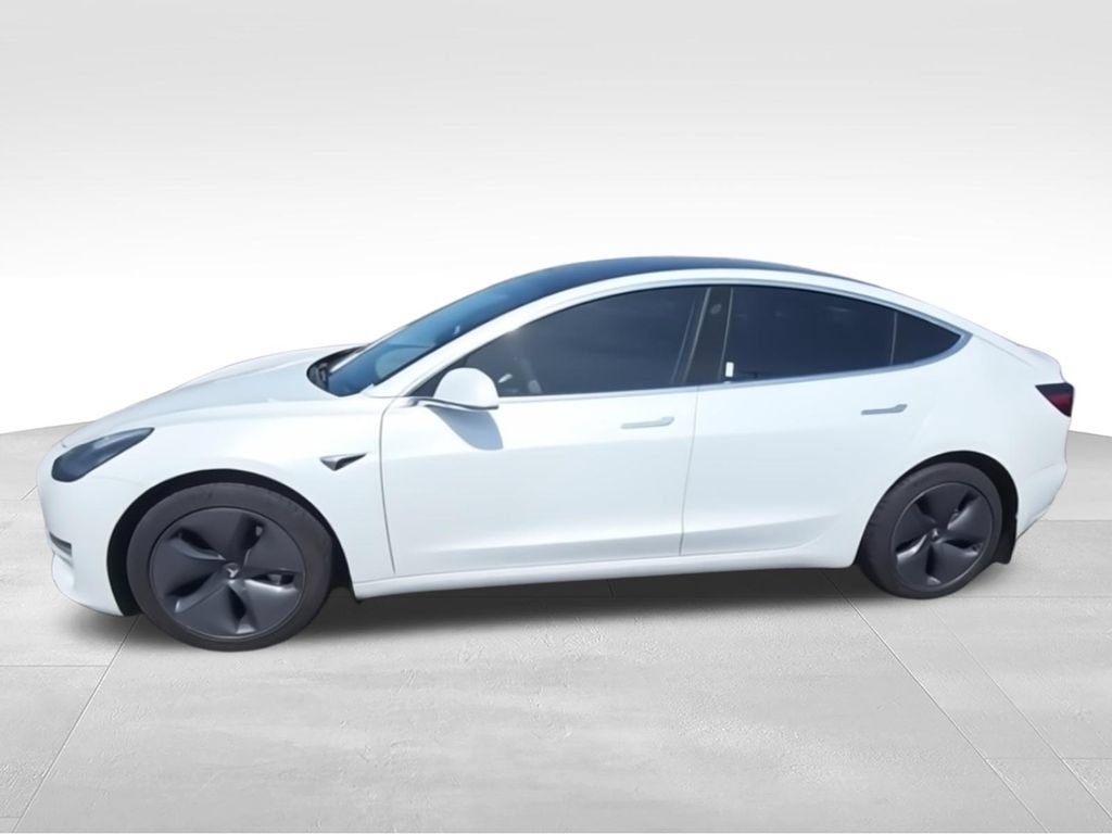 Used 2019 Tesla Model 3 Standard Range Plus RWD image 4