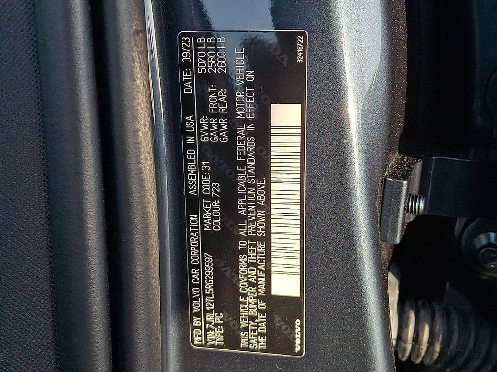 Used 2024 Volvo S60 B5 Plus AWD/4WD image 27