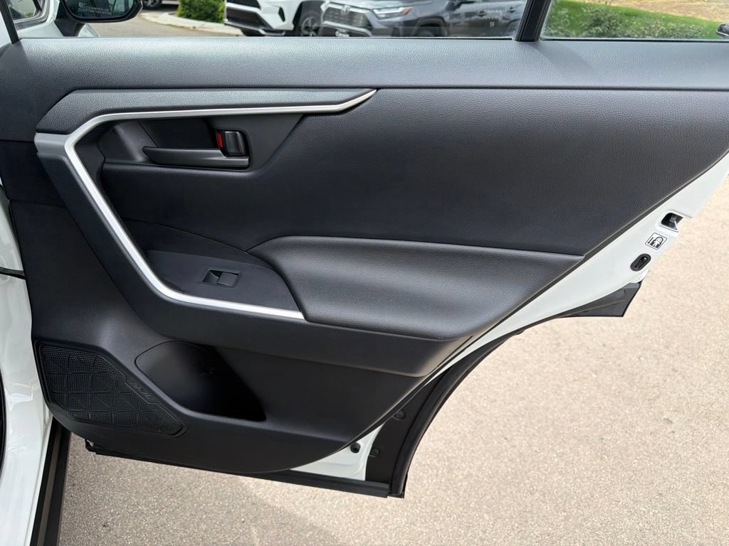 Used 2019 Toyota RAV4 LE w/ Carpet Mat Package AWD/4WD image 14