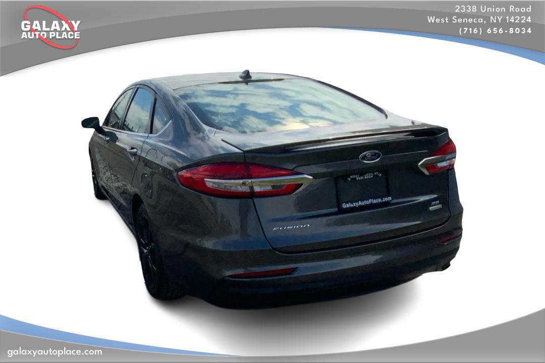 Used 2020 Ford Fusion SE w/ Equipment Group 151A image 7