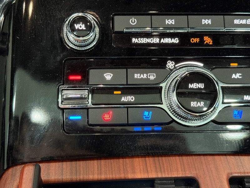 Used 2024 Lincoln Navigator Reserve AWD/4WD image 19