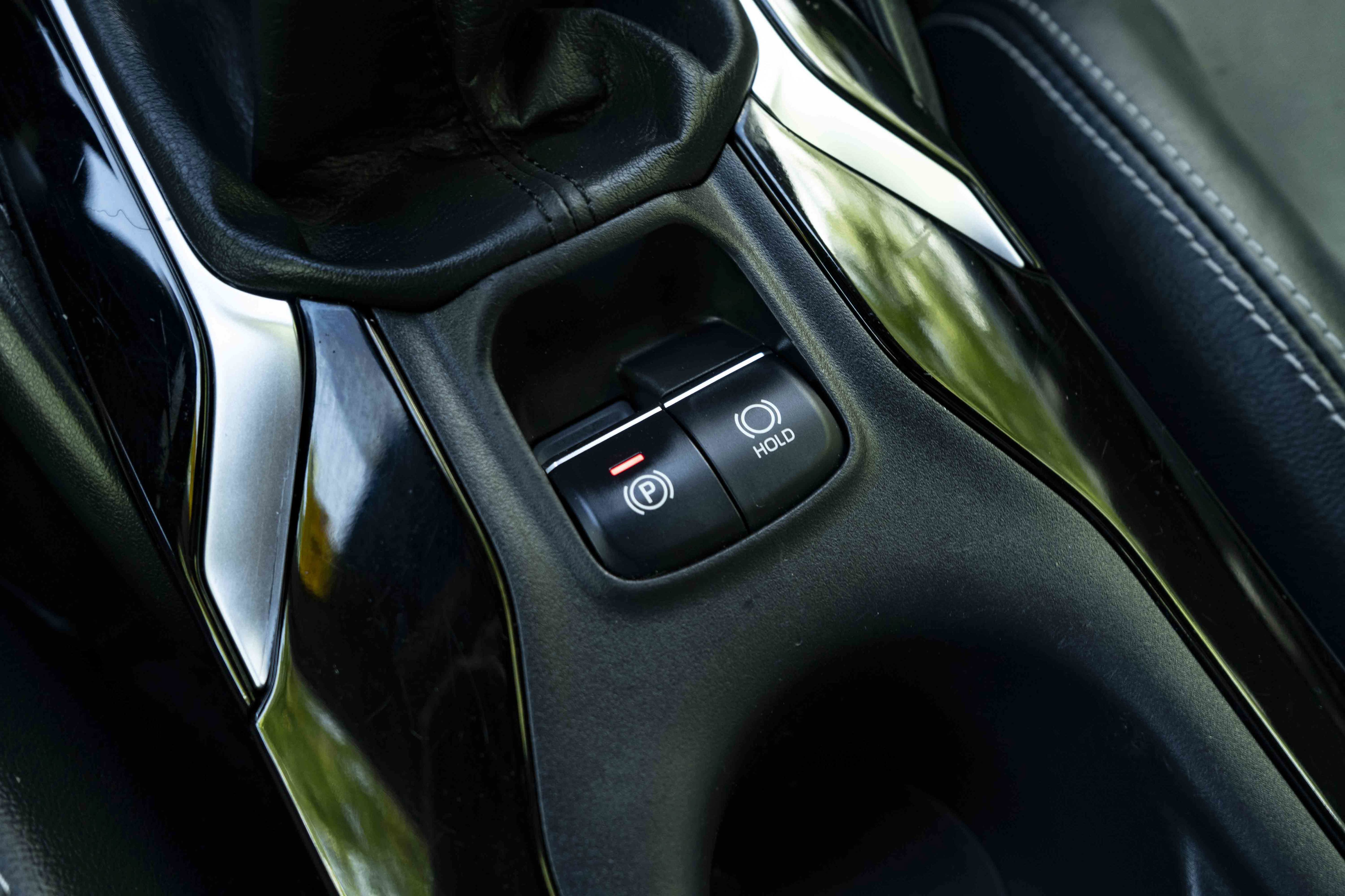 Used 2020 Toyota Corolla XSE FWD image 28