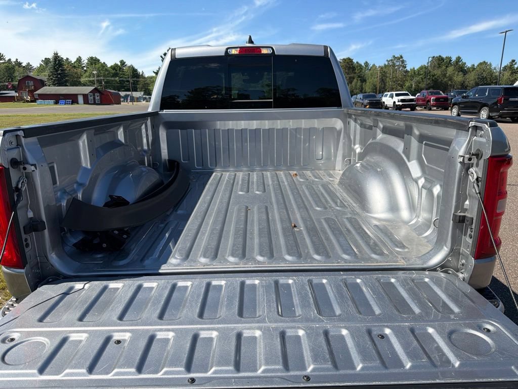 Used 2025 RAM 1500 Laramie w/ Sport Appearance Package AWD/4WD image 7