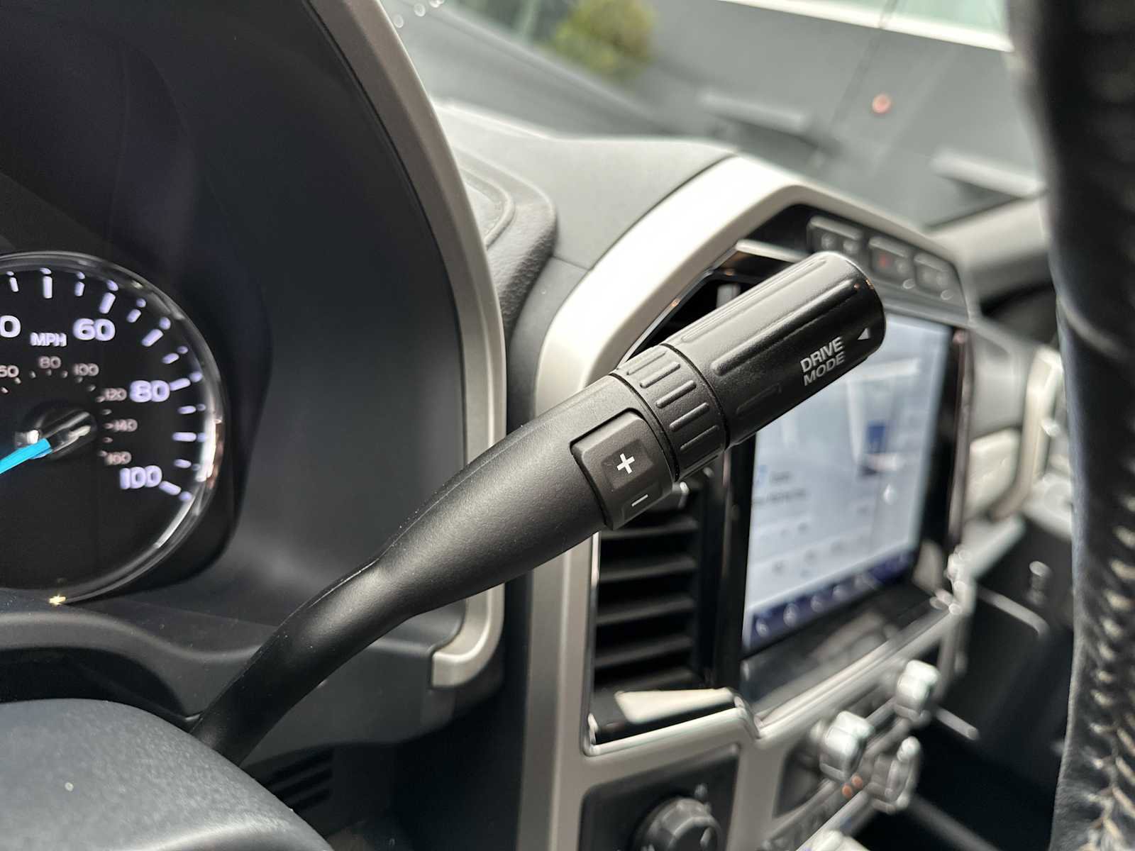 Used 2022 Ford F250 Lariat w/ Chrome Package image 20