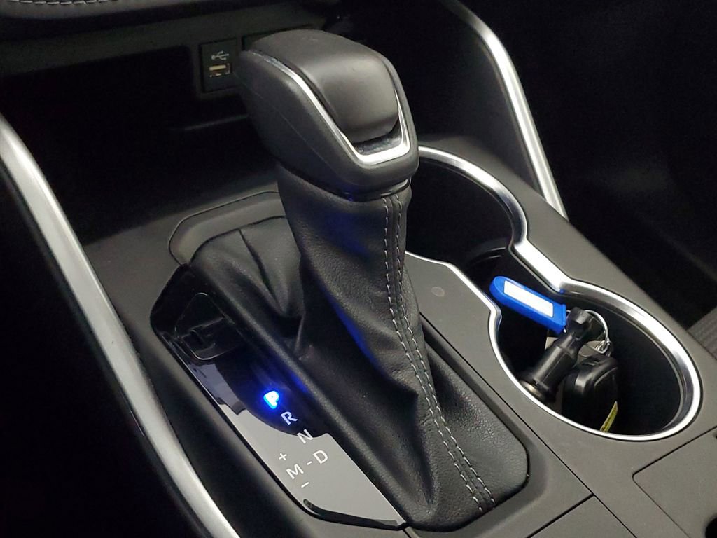 Used 2023 Toyota Highlander LE image 24