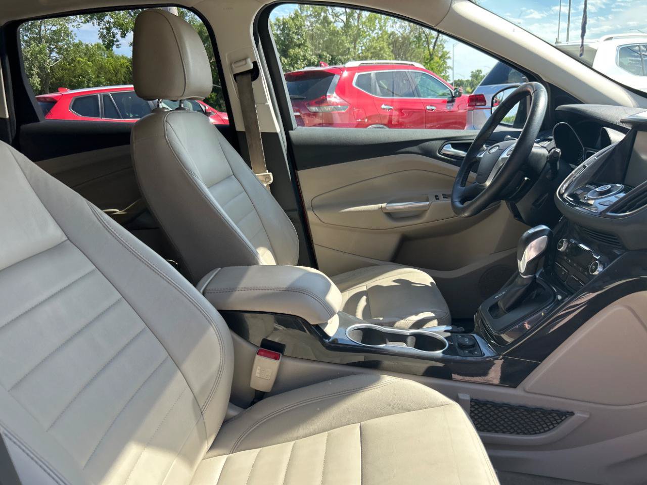 Used 2014 Ford Escape Titanium FWD image 24
