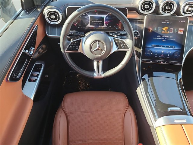 Used 2023 Mercedes-Benz GLC 300 4MATIC w/ Exclusive Trim Package image 19