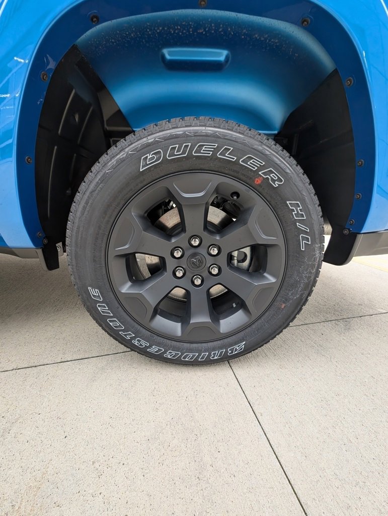 New 2026 RAM 1500 4x4 Crew Cab image 44