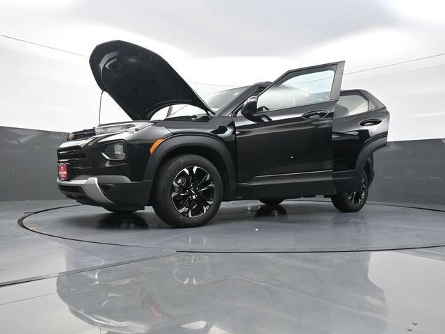 Used 2023 Chevrolet TrailBlazer LT FWD image 40