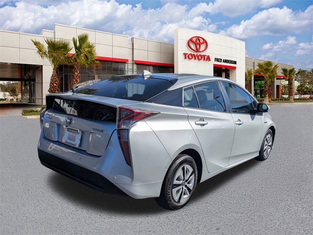 Used 2018 Toyota Prius Four image 5