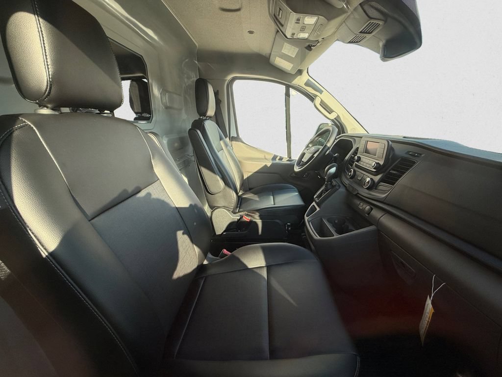 Used 2024 Ford Transit 150 Low Roof RWD image 10