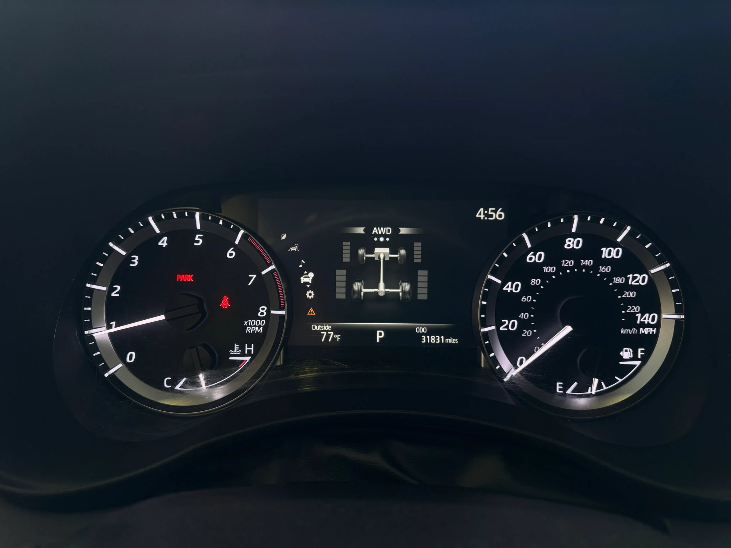 Used 2023 Toyota Highlander LE AWD/4WD image 13