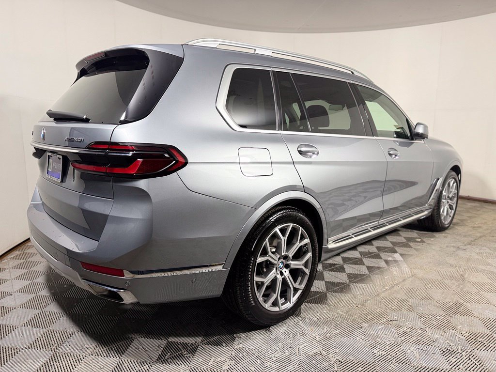 Used 2026 BMW X7 xDrive40i AWD/4WD image 7