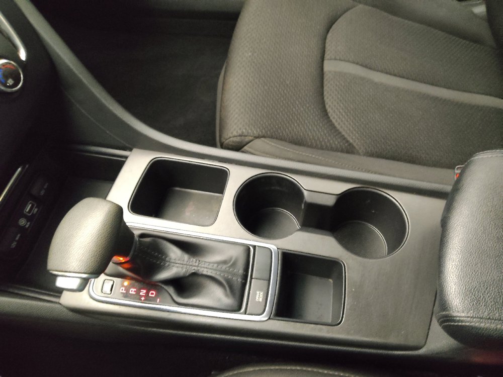 Used 2017 Kia Optima LX w/ Option Group 014 FWD image 26