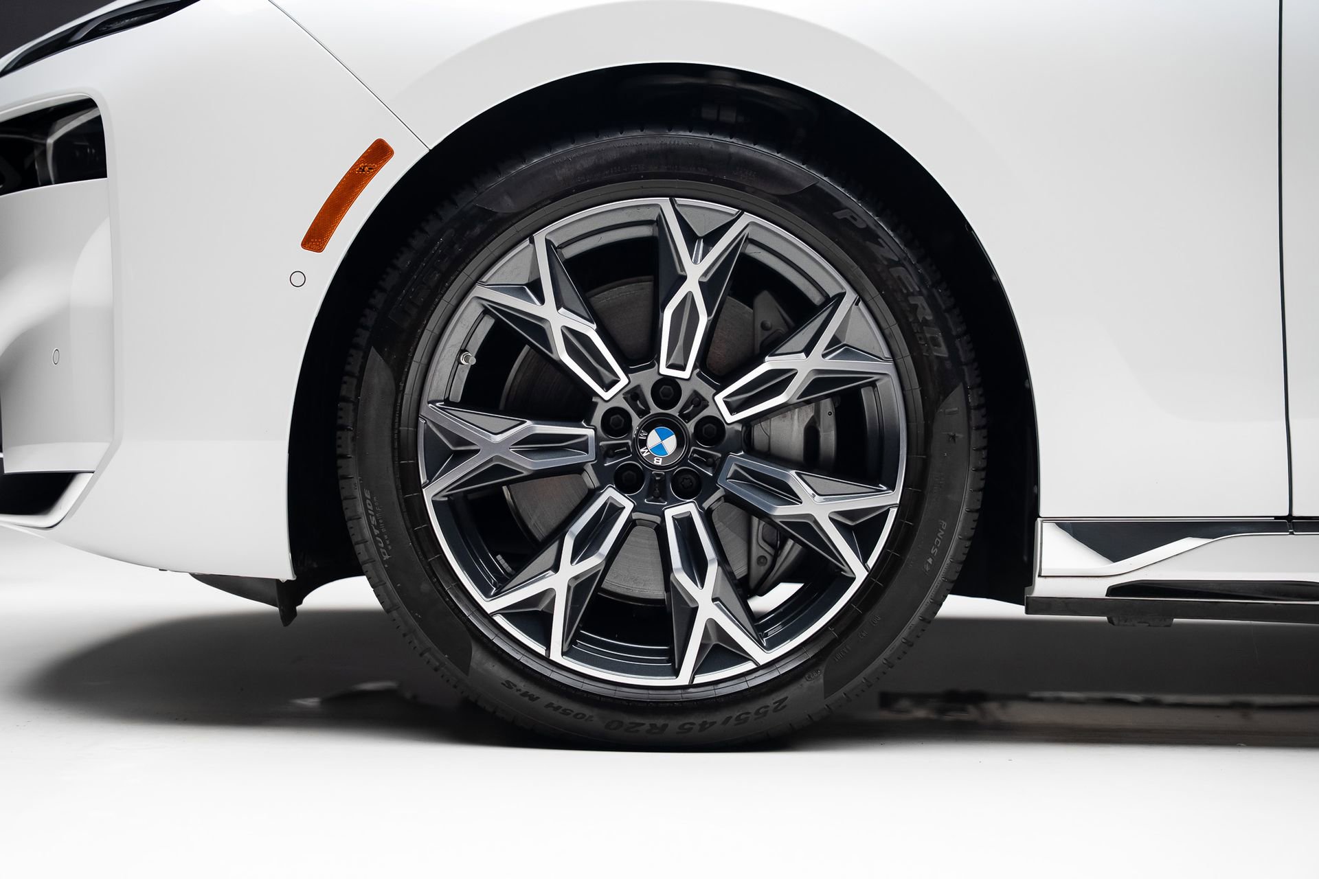 Used 2024 BMW i7 xDrive60 AWD/4WD image 20