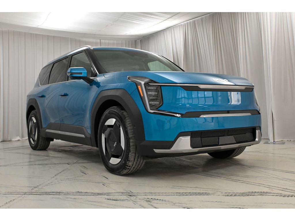 New 2026 Kia EV9 Wind image 2
