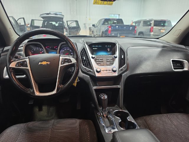 Used 2017 Chevrolet Equinox LT w/ Convenience Package AWD/4WD image 4
