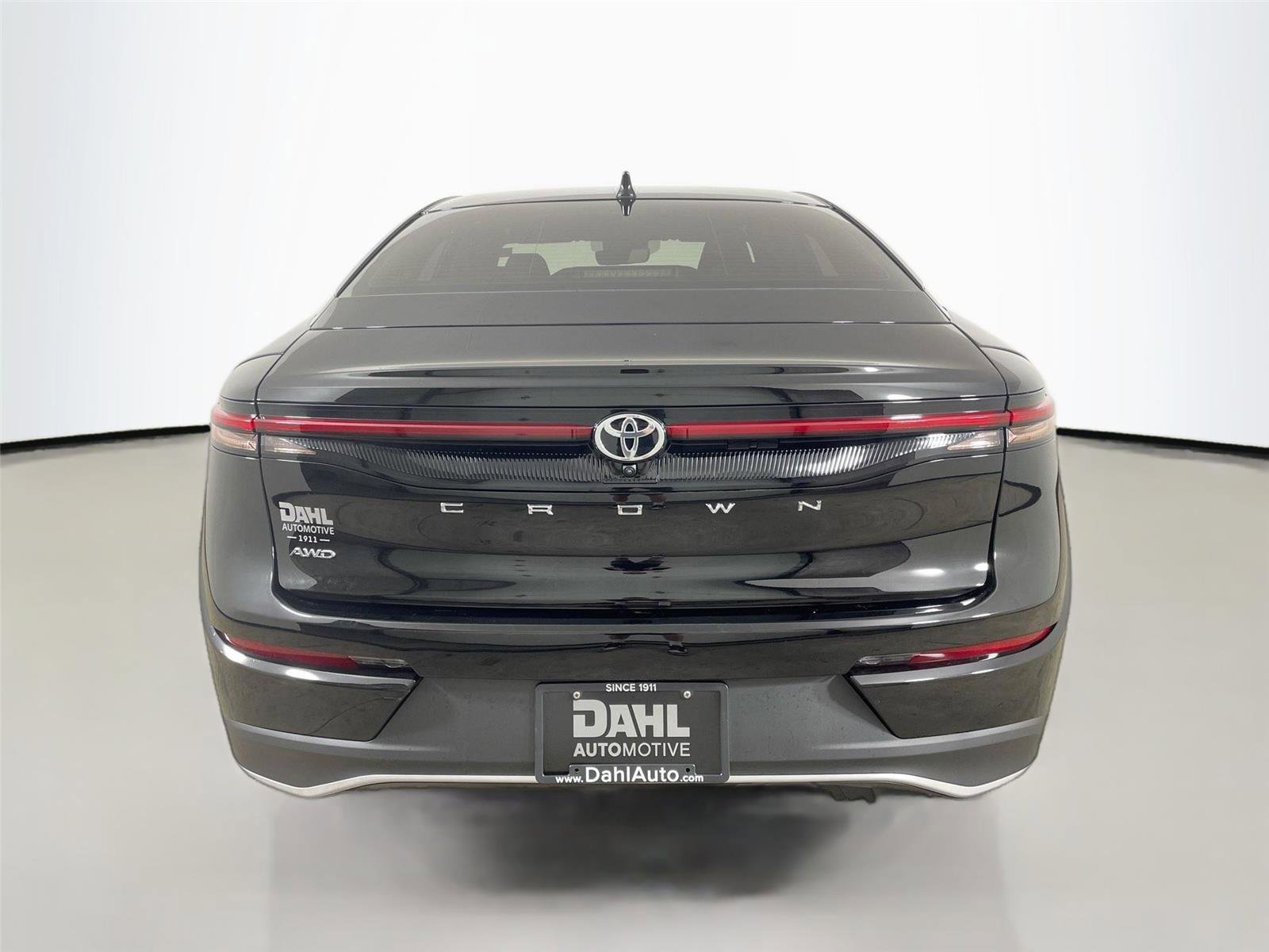 Used 2023 Toyota Crown AWD/4WD image 12