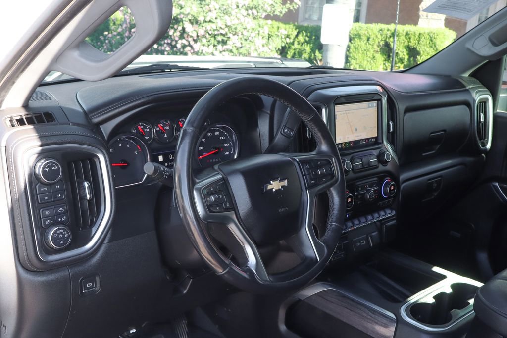 Used 2021 Chevrolet Silverado 2500 LTZ w/ LTZ Convenience Package image 22