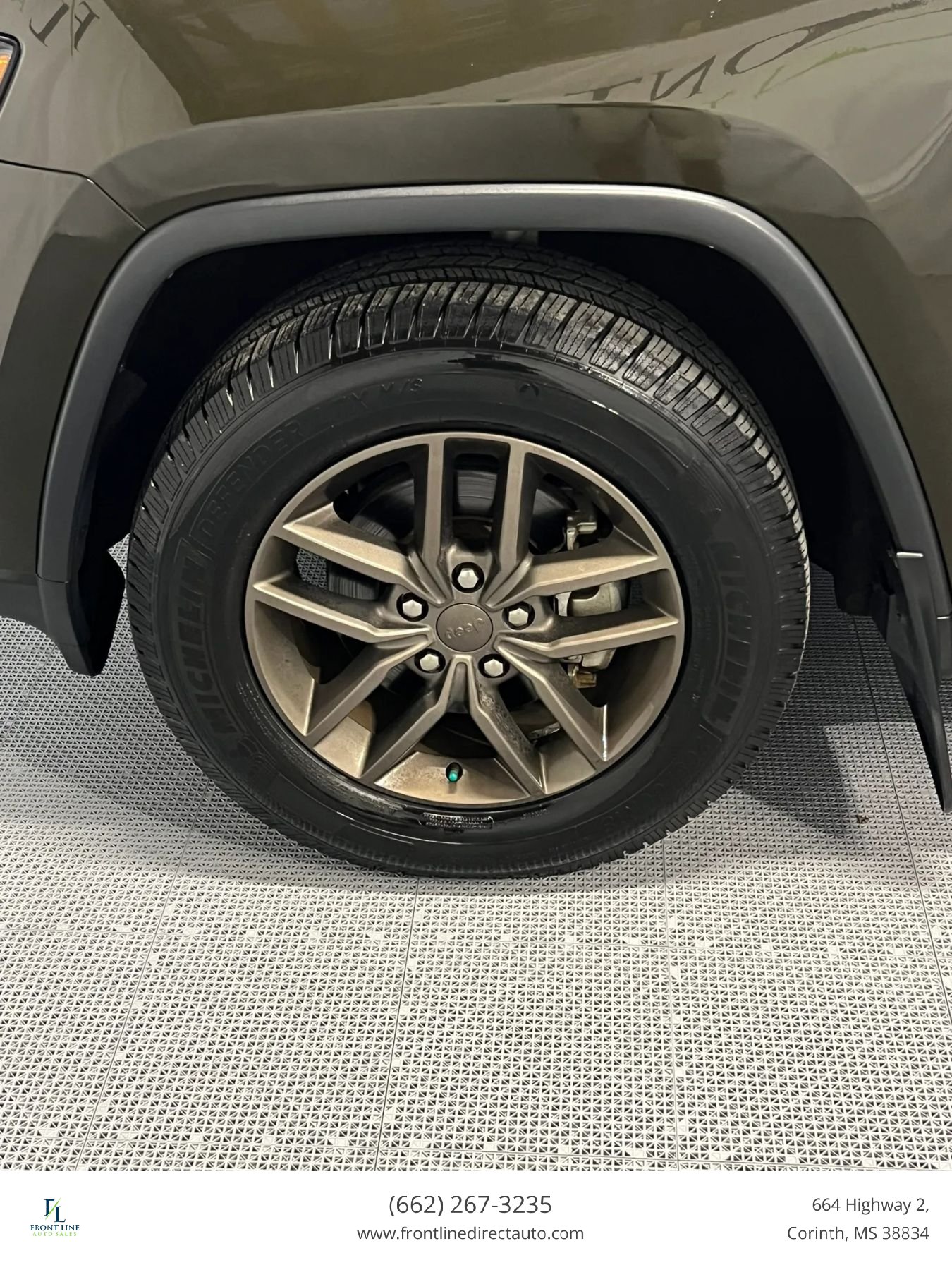 Used 2016 Jeep Grand Cherokee Laredo 75th Anniversary AWD/4WD image 9