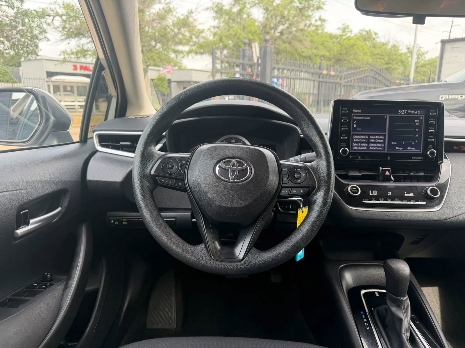 Used 2021 Toyota Corolla LE FWD image 21