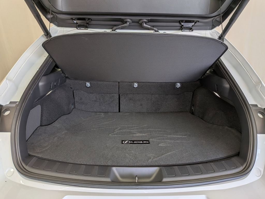 Used 2026 Lexus UX 300h AWD w/ Accessory Package (Z1) image 30
