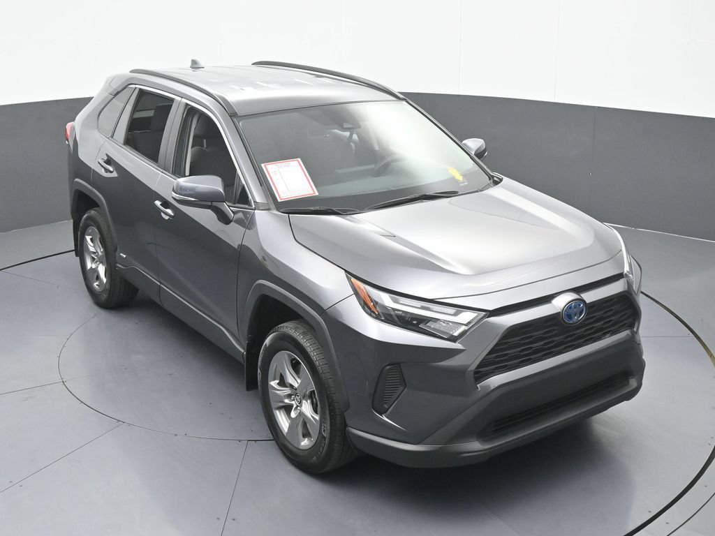 Used 2024 Toyota RAV4 XLE AWD/4WD image 48