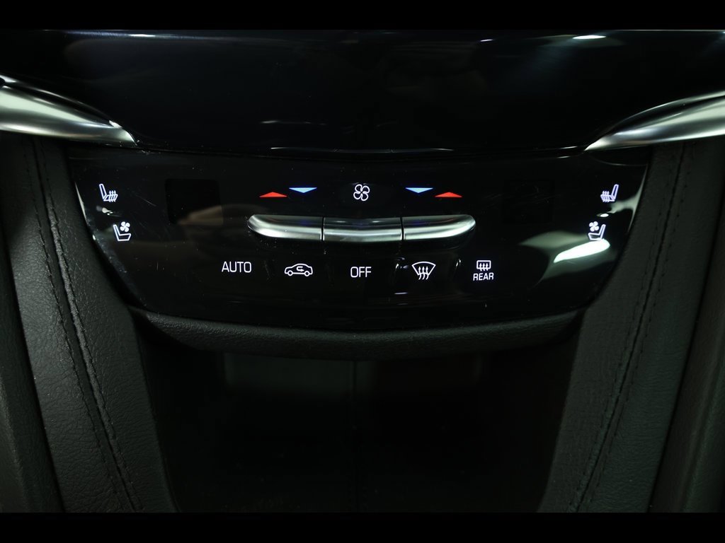 Used 2024 Cadillac XT6 Sport w/ Platinum Package image 28