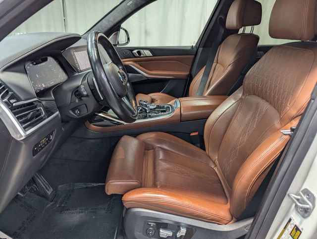 Used 2021 BMW X7 M50i AWD/4WD image 11