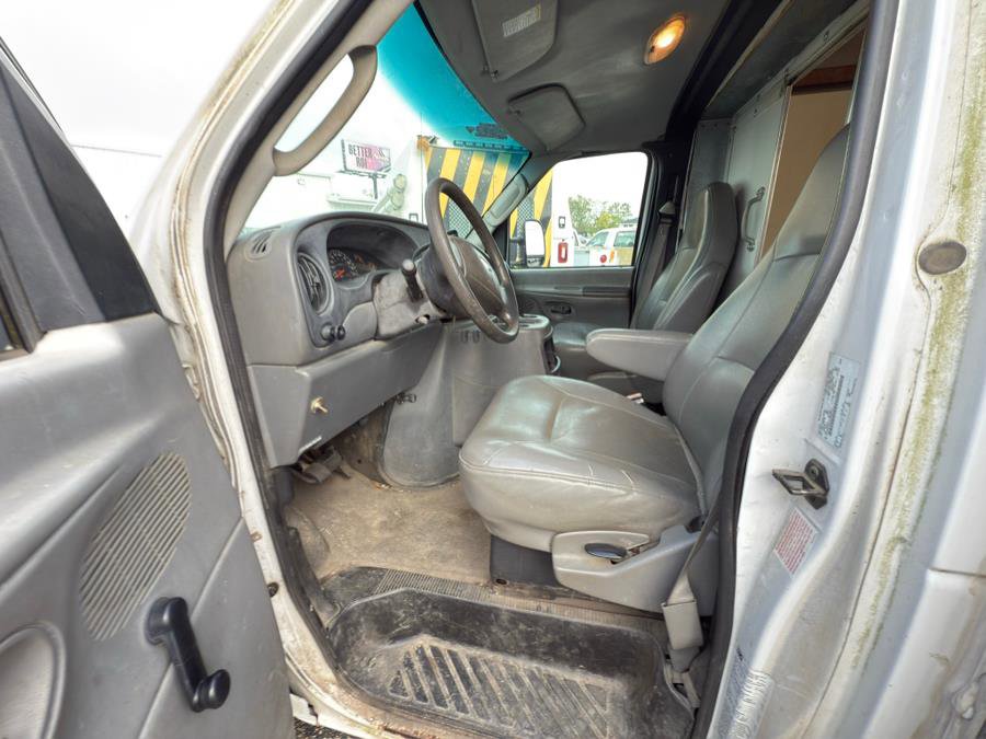 Used 2003 Ford E-350 and Econoline 350 Super Duty image 7