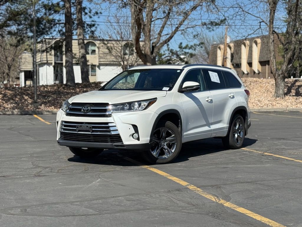 Used 2018 Toyota Highlander Limited Platinum image 1