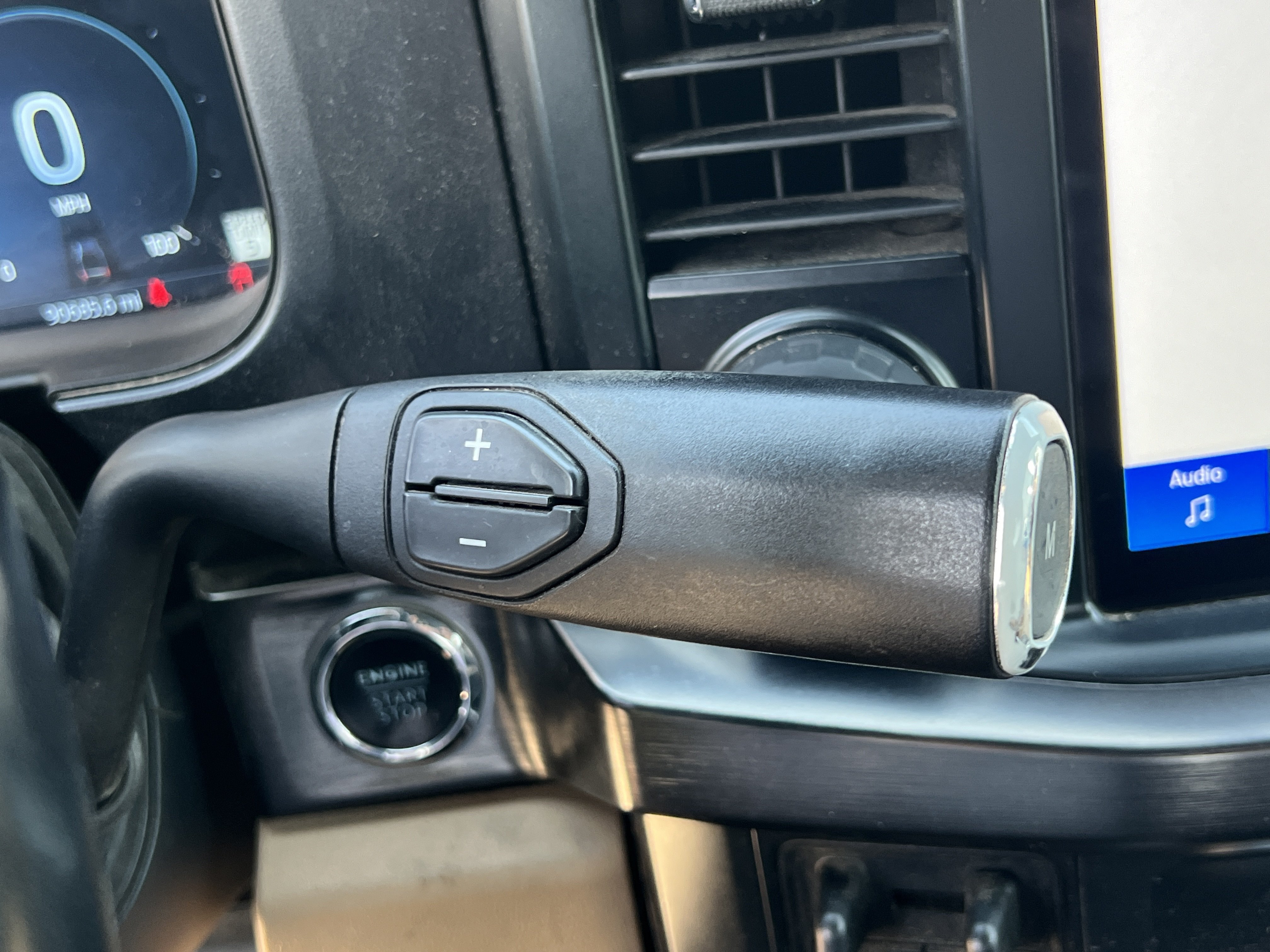 Used 2023 Ford F250 Lariat w/ Lariat Ultimate Package AWD/4WD image 19
