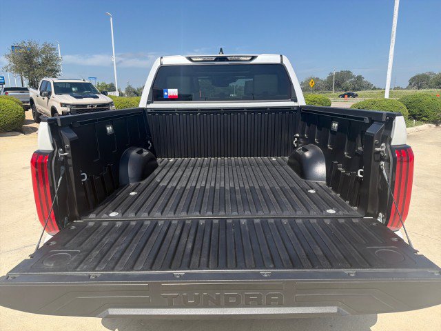 Used 2024 Toyota Tundra Limited w/ Power Package AWD/4WD image 15