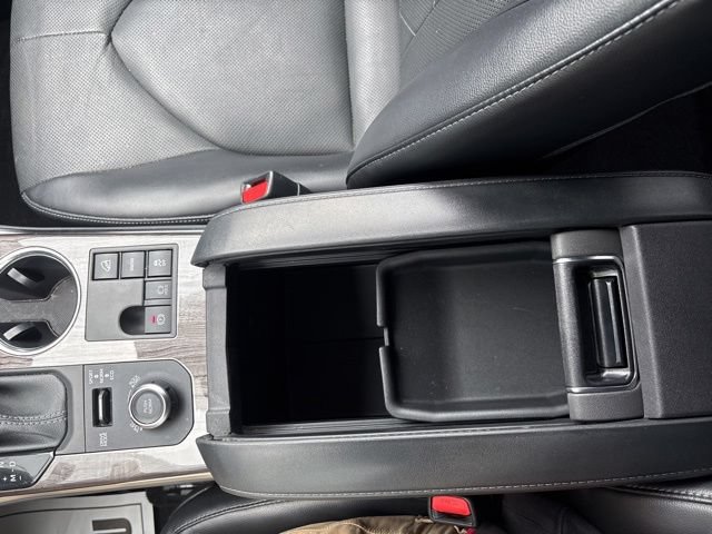 Used 2023 Toyota Highlander Platinum AWD/4WD image 17