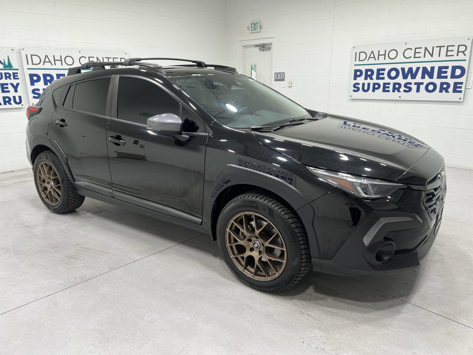 Used 2024 Subaru Crosstrek 2.5i Limited w/ Crosstrek Mirror Package AWD/4WD image 2