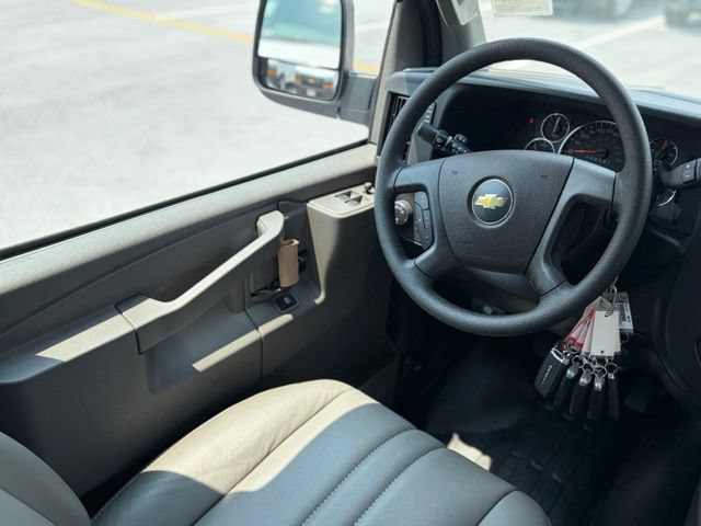 New 2026 Chevrolet Express 3500 w/ Driver Convenience Package RWD image 30