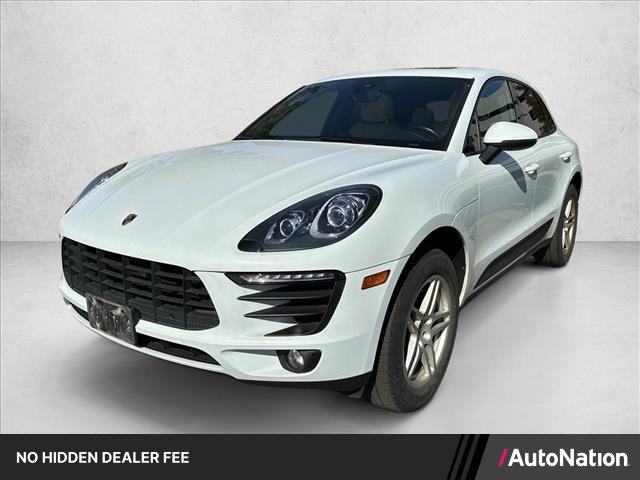 Used 2018 Porsche Macan AWD/4WD image 1