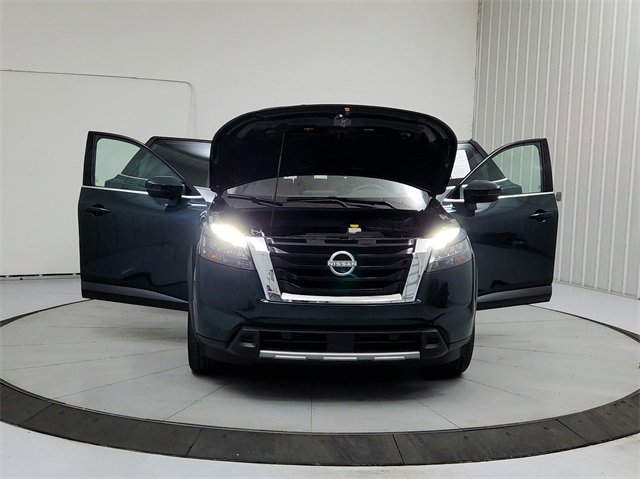 Used 2025 Nissan Pathfinder SL w/ SL Premium Package image 10