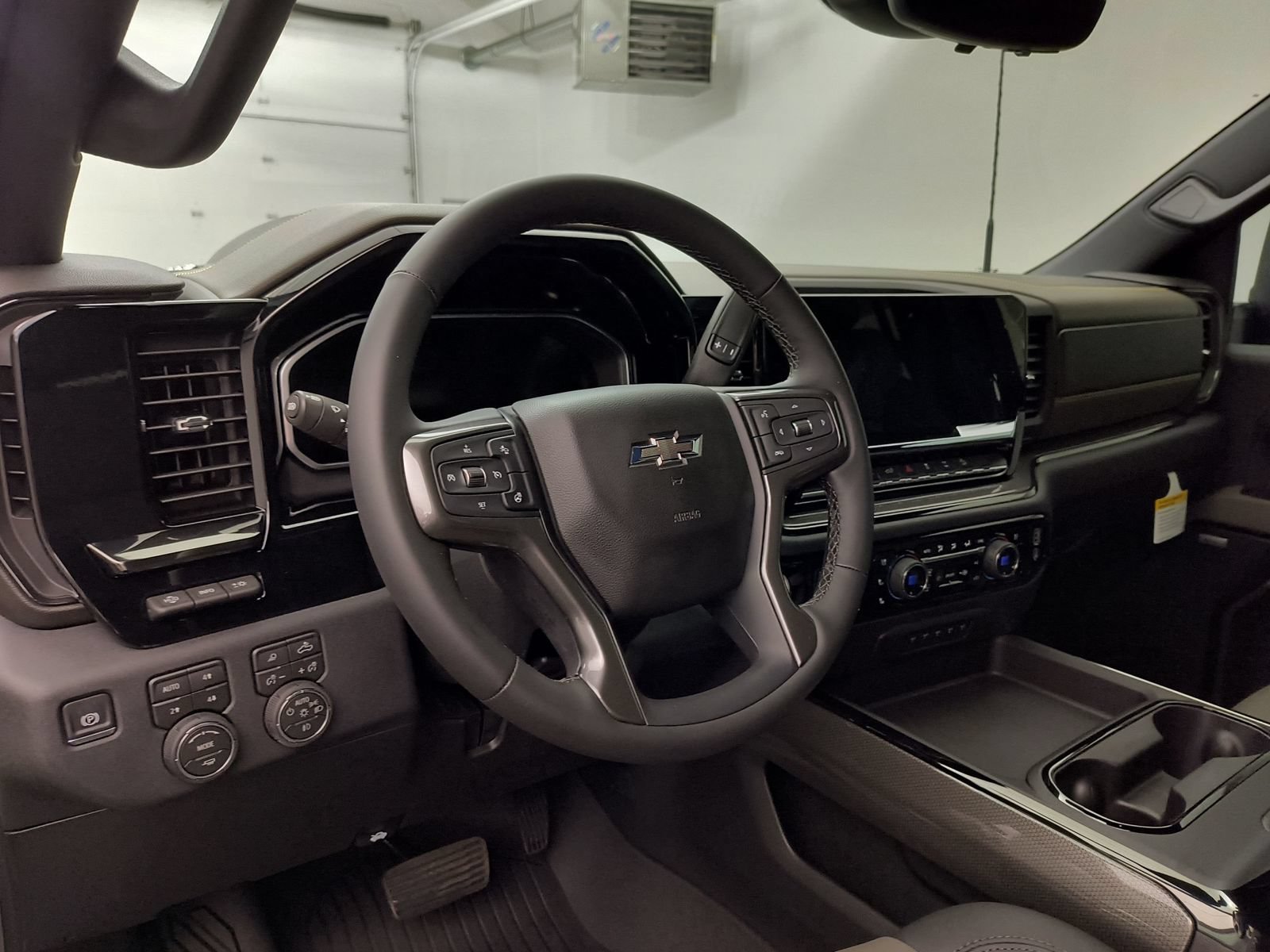 New 2026 Chevrolet Silverado 2500 ZR2 w/ ZR2 Bison Edition AWD/4WD image 4
