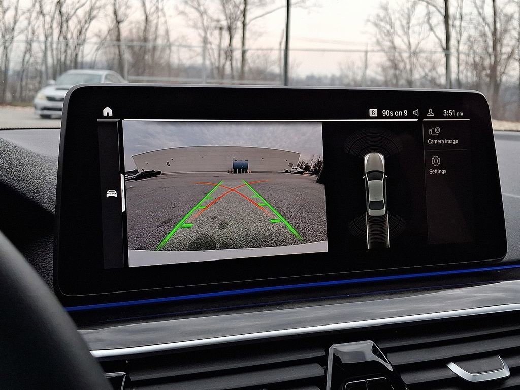 Certified 2023 BMW 530i xDrive w/ Premium Package image 4