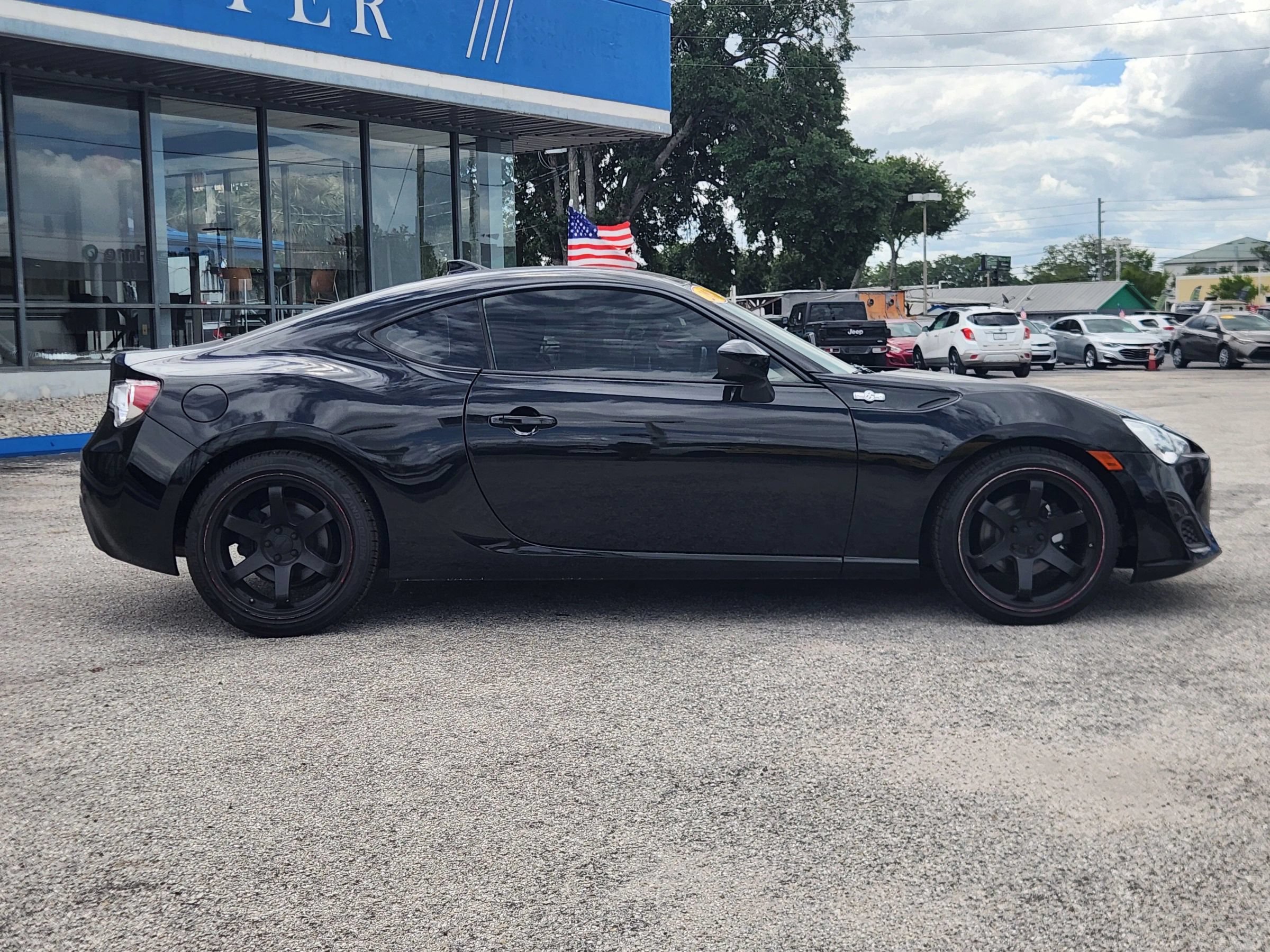 Used 2016 Scion FR-S RWD image 9