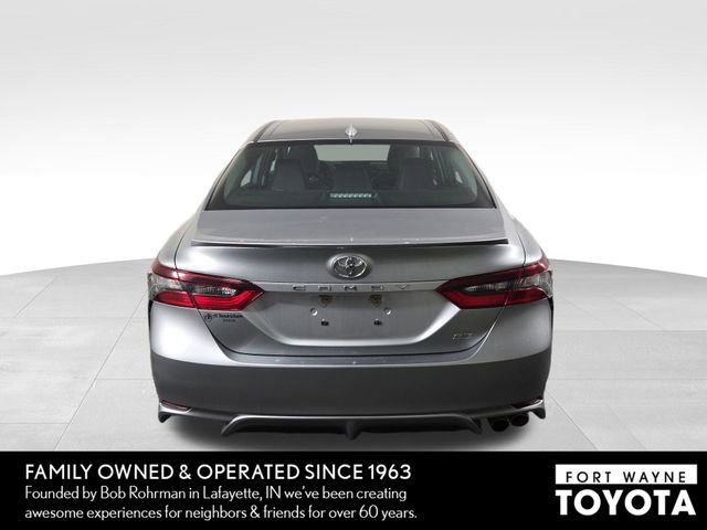 Used 2024 Toyota Camry SE image 8